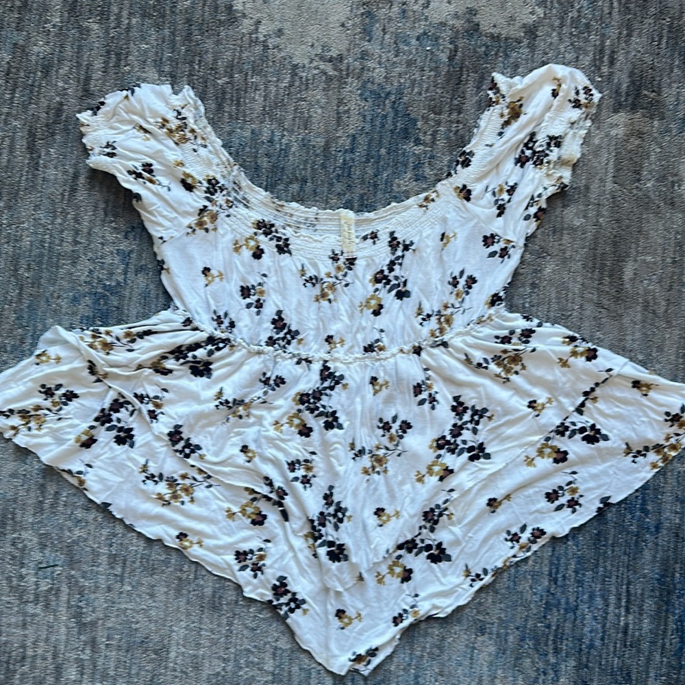 Free People - Picture 4 of 4
